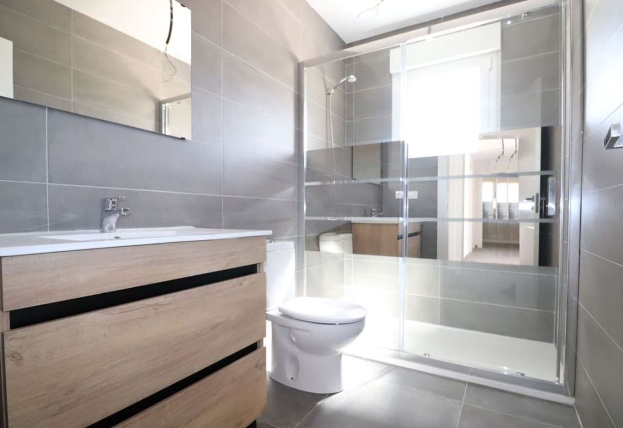 3 Bed, 2 Bath, HouseFor Sale, Pinoso, Alicante