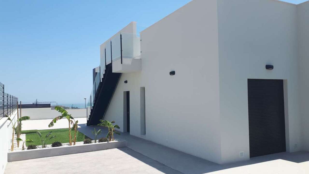 3 Bed, 2 Bath, HouseFor Sale, Polop, Alicante
