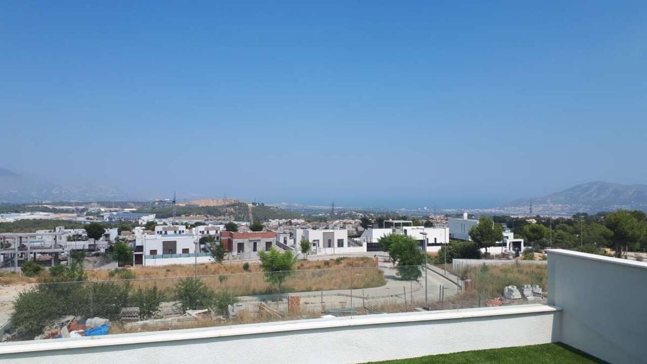 3 Bed, 2 Bath, HouseFor Sale, Polop, Alicante