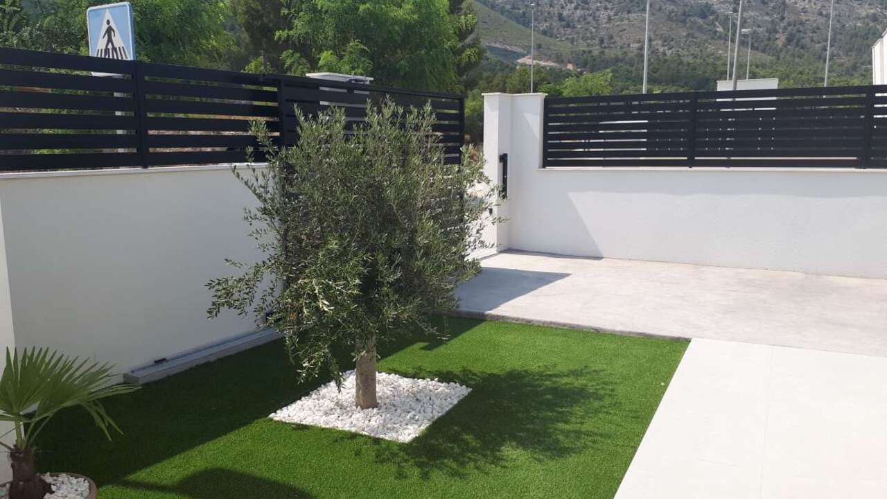 3 Bed, 2 Bath, HouseFor Sale, Polop, Alicante