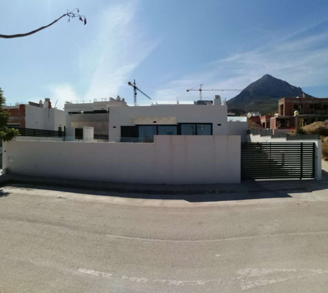 3 Bed, 2 Bath, HouseFor Sale, Polop, Alicante