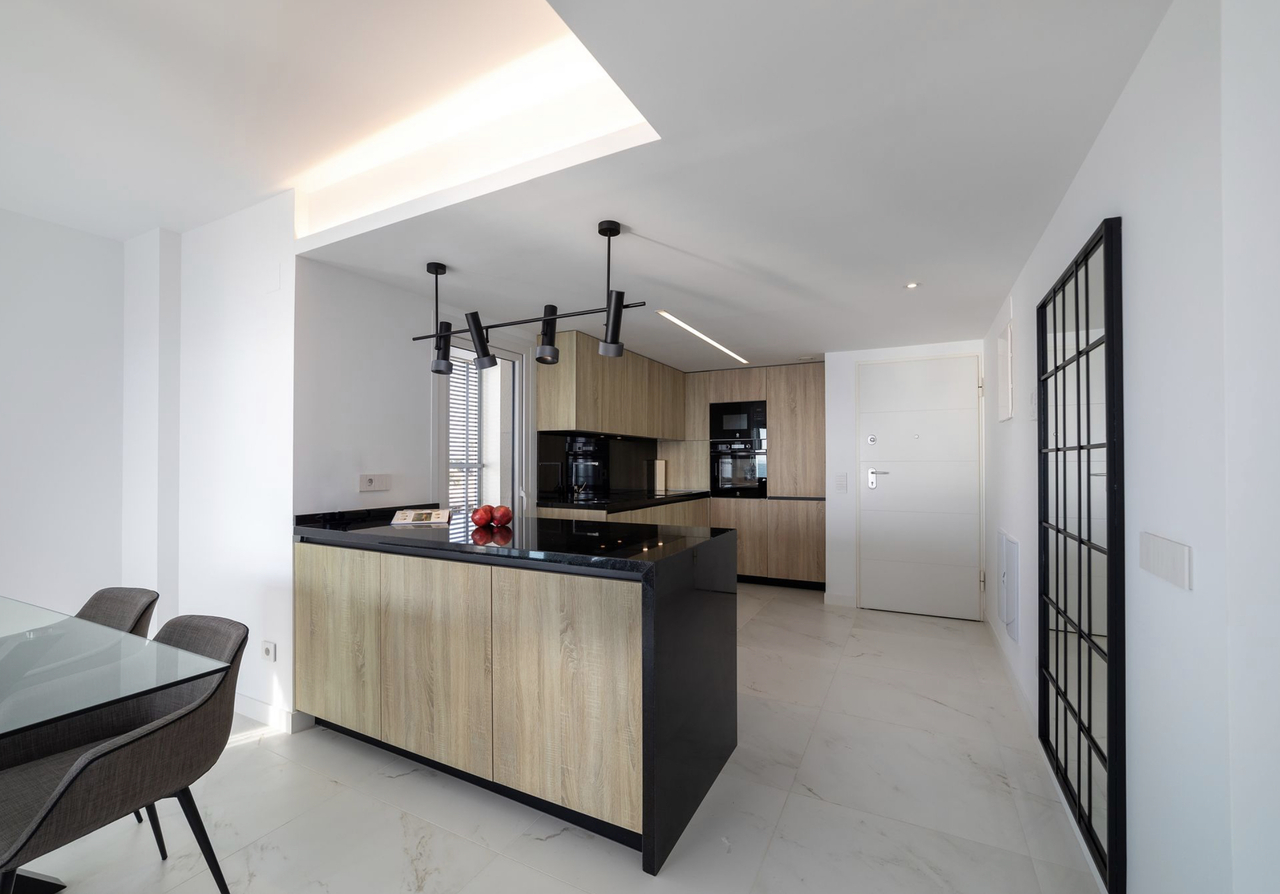 3 Bed, 2 Bath, ApartmentFor Sale, Torrevieja, Alicante