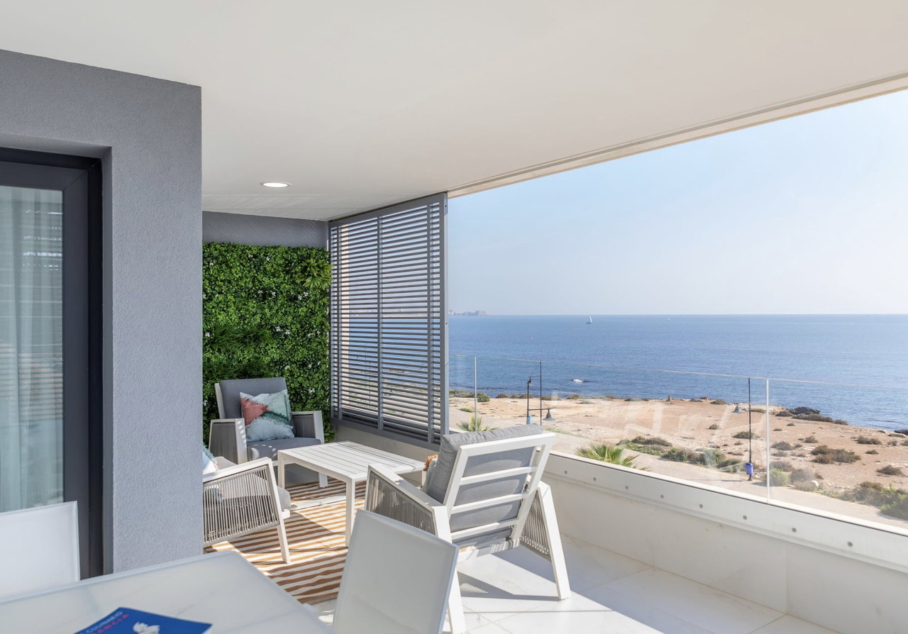 3 Bed, 2 Bath, ApartmentFor Sale, Torrevieja, Alicante
