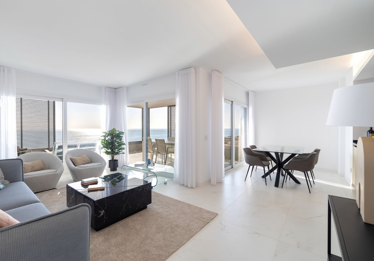 3 Bed, 2 Bath, ApartmentFor Sale, Torrevieja, Alicante