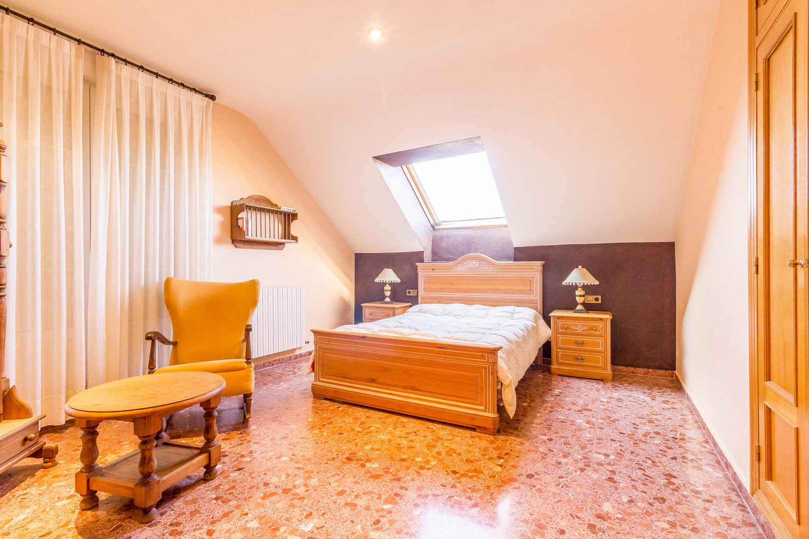 7 Bed, 3 Bath, HouseFor Sale, Yecla, Murcia