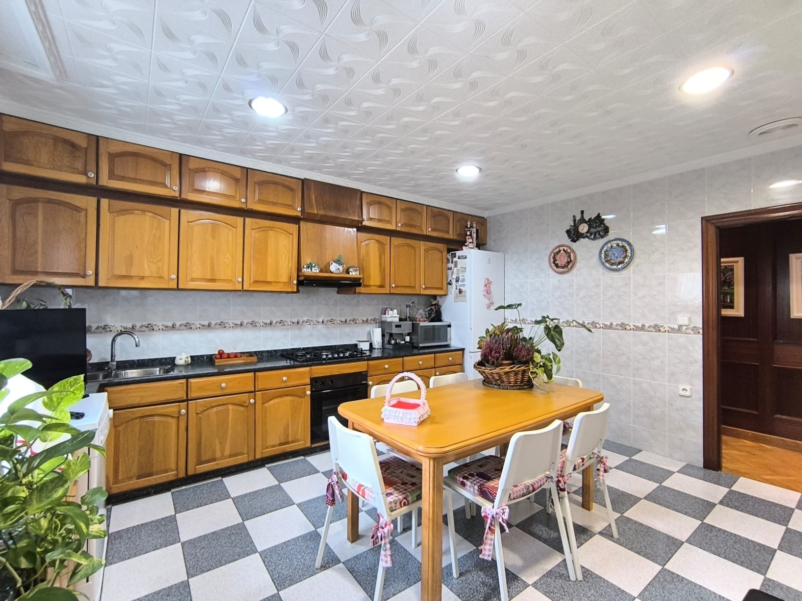 4 Bed, 1 Bath, HouseFor Sale, Sax, Alicante
