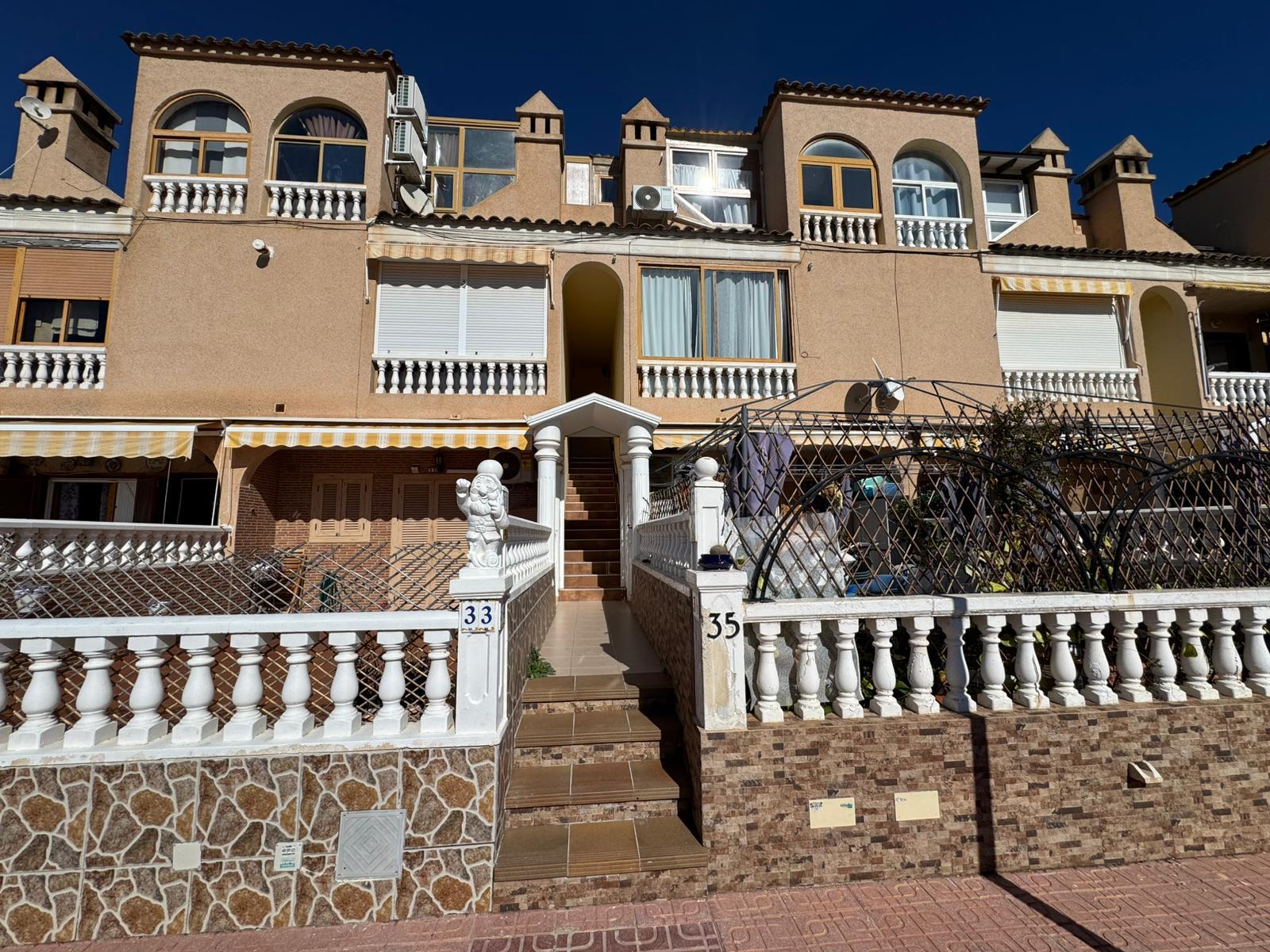 2 Bed, 1 Bath, HouseFor Sale, Torrevieja, Alicante