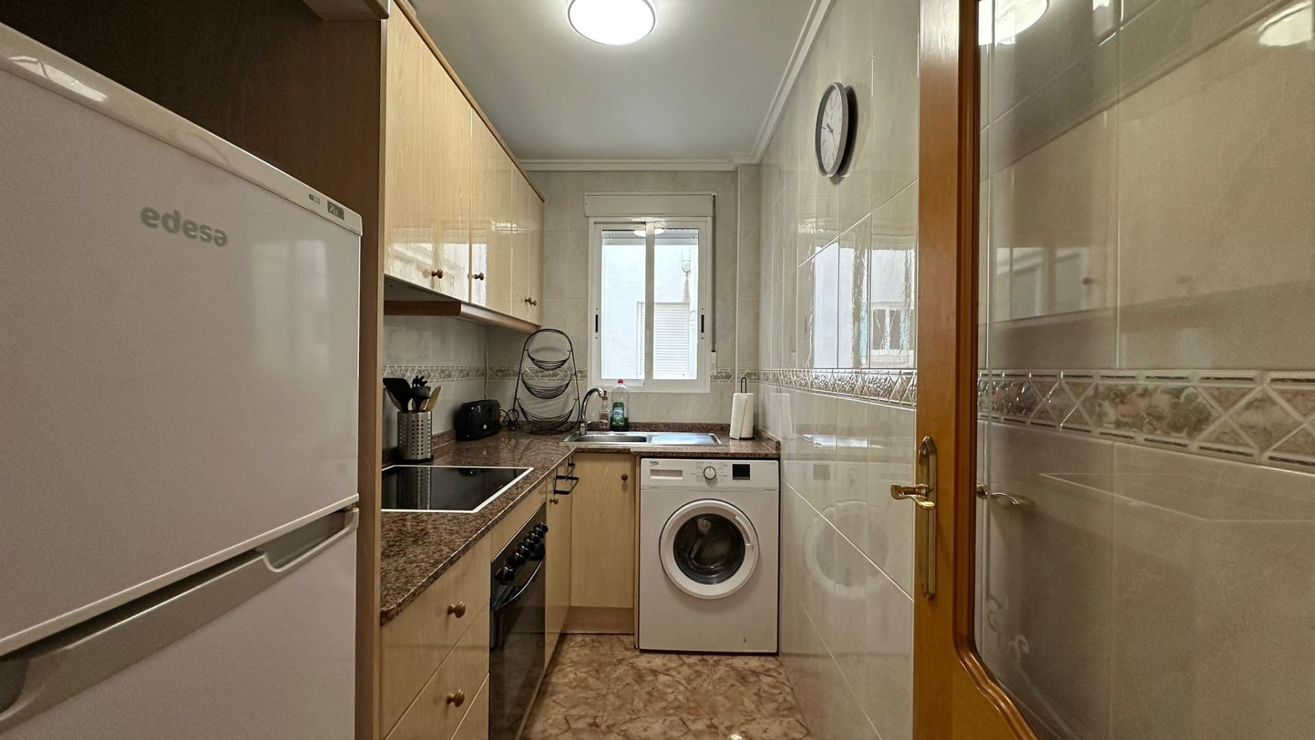 2 Bed, 1 Bath, ApartmentFor Sale, Torrevieja, Alicante