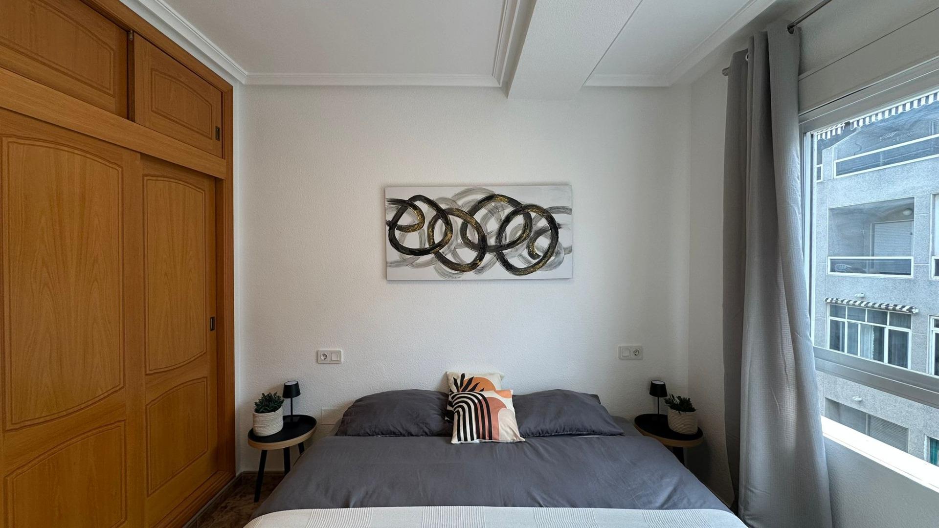 2 Bed, 1 Bath, ApartmentFor Sale, Torrevieja, Alicante