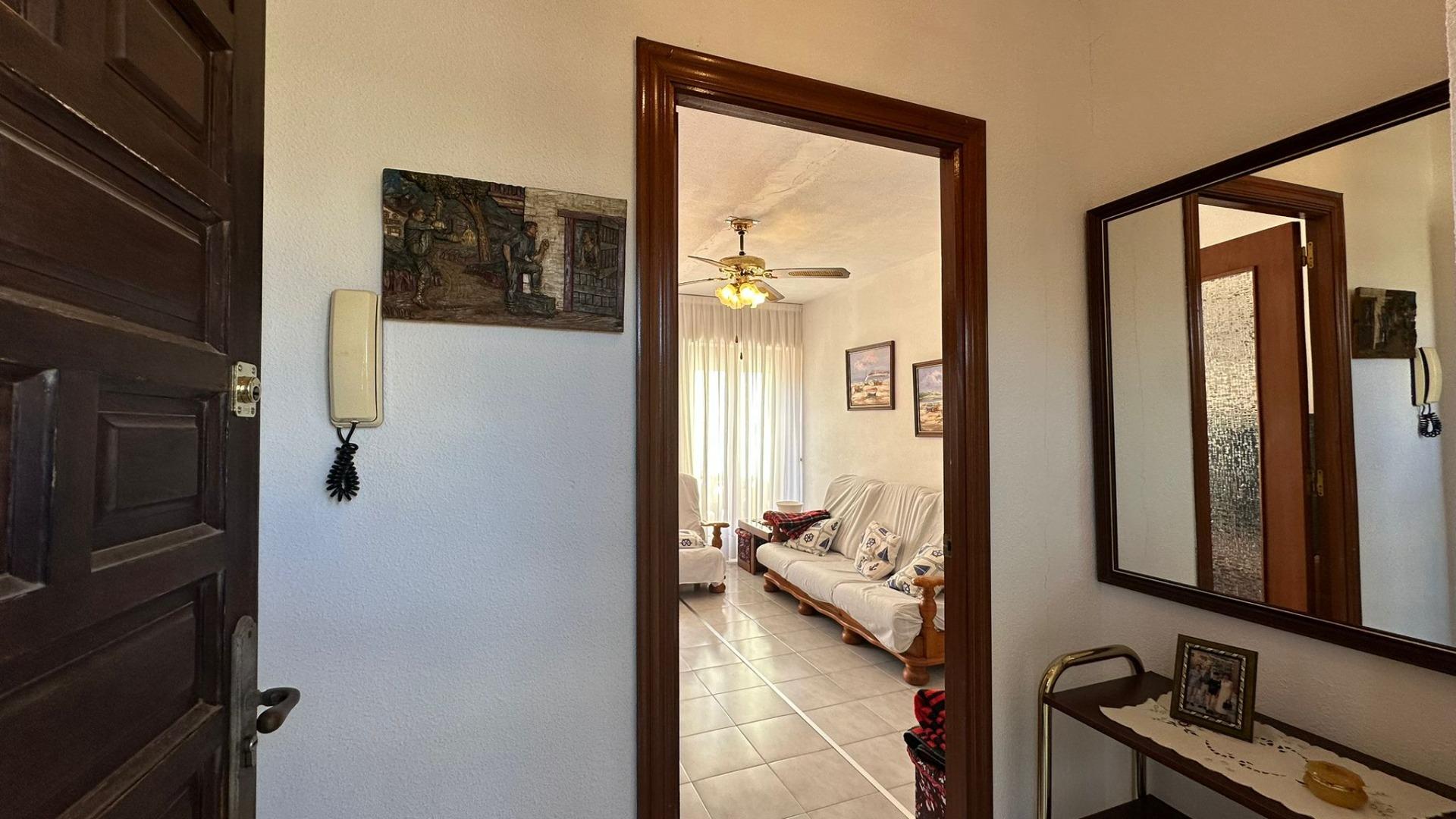 2 Bed, 1 Bath, ApartmentFor Sale, Torrevieja, Alicante