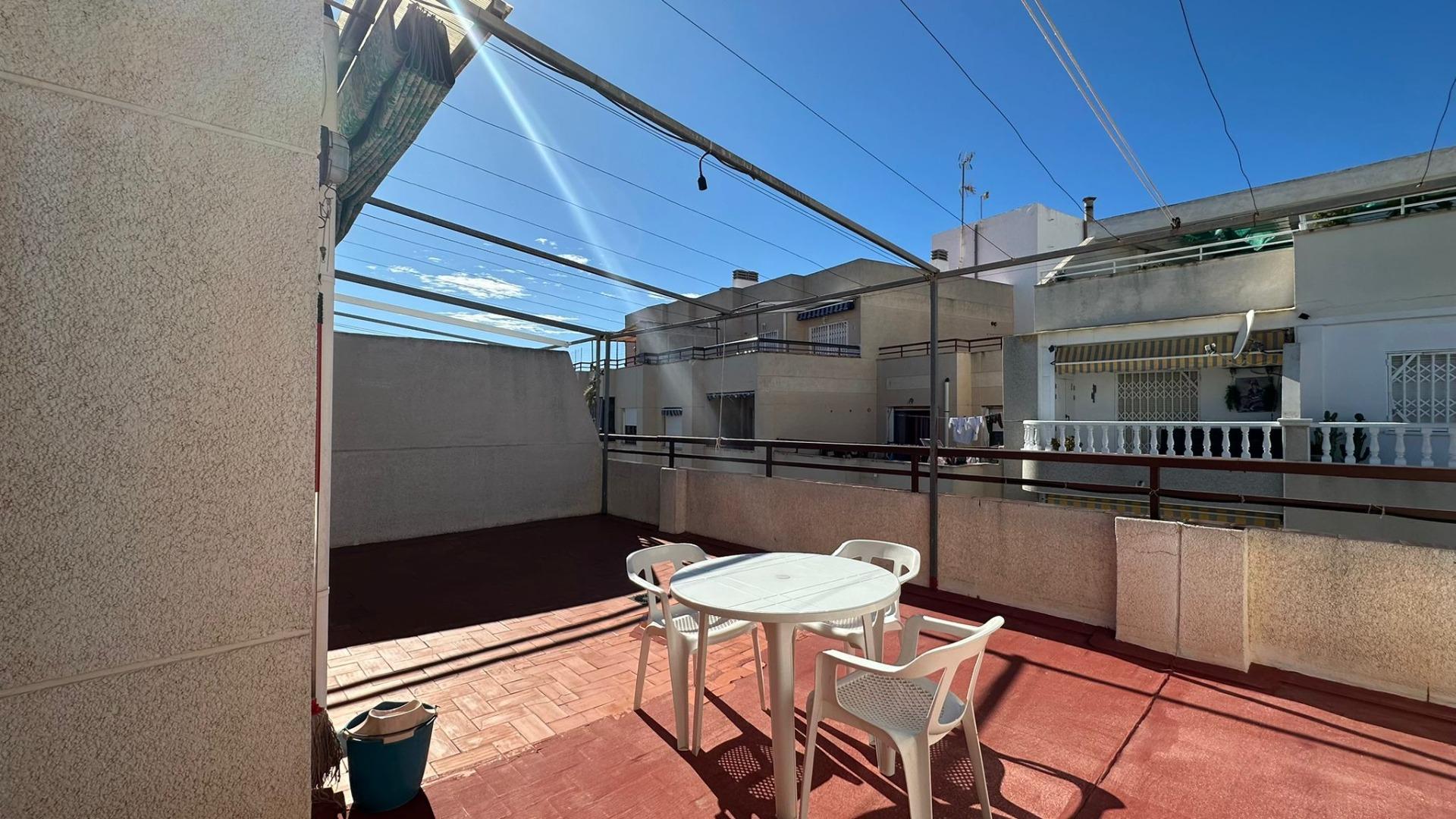 2 Bed, 1 Bath, ApartmentFor Sale, Torrevieja, Alicante