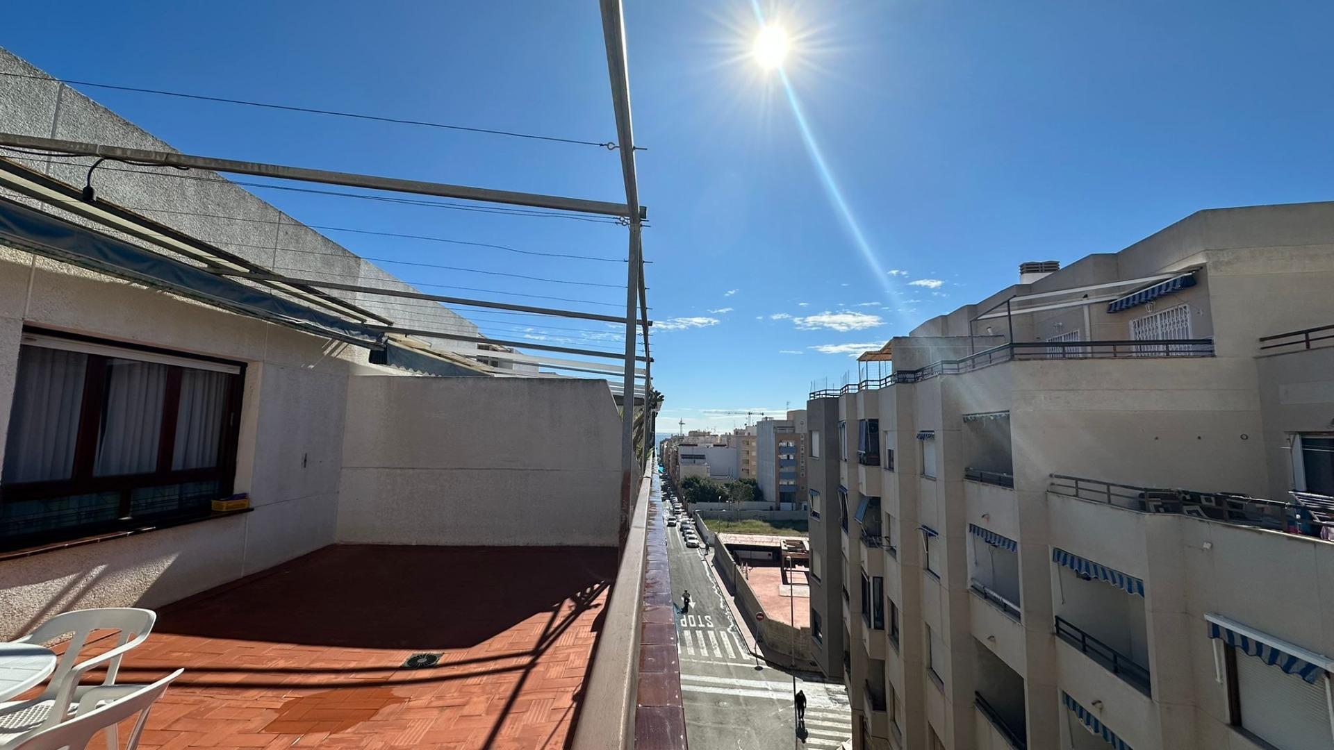 2 Bed, 1 Bath, ApartmentFor Sale, Torrevieja, Alicante