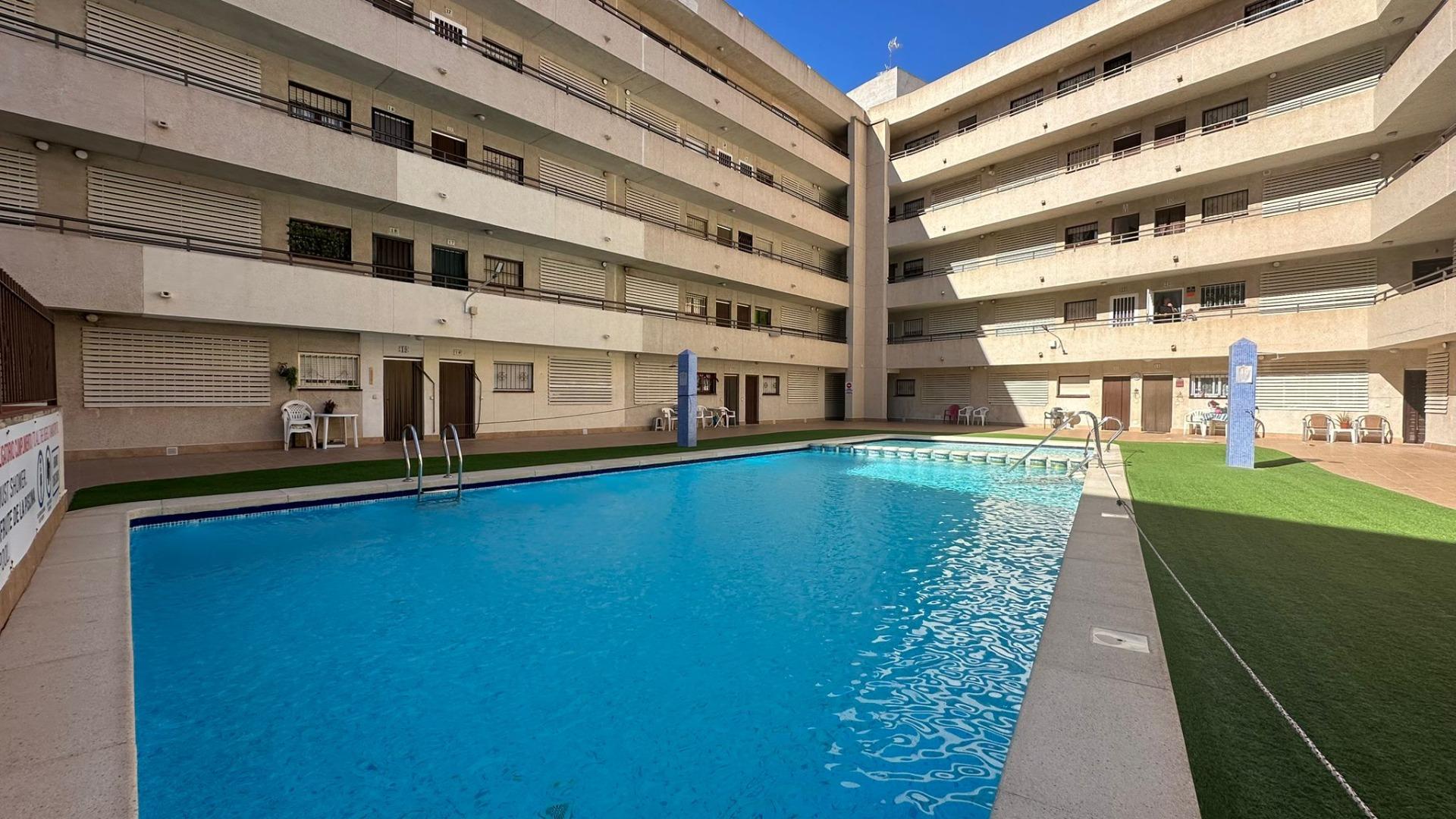 2 Bed, 1 Bath, ApartmentFor Sale, Torrevieja, Alicante