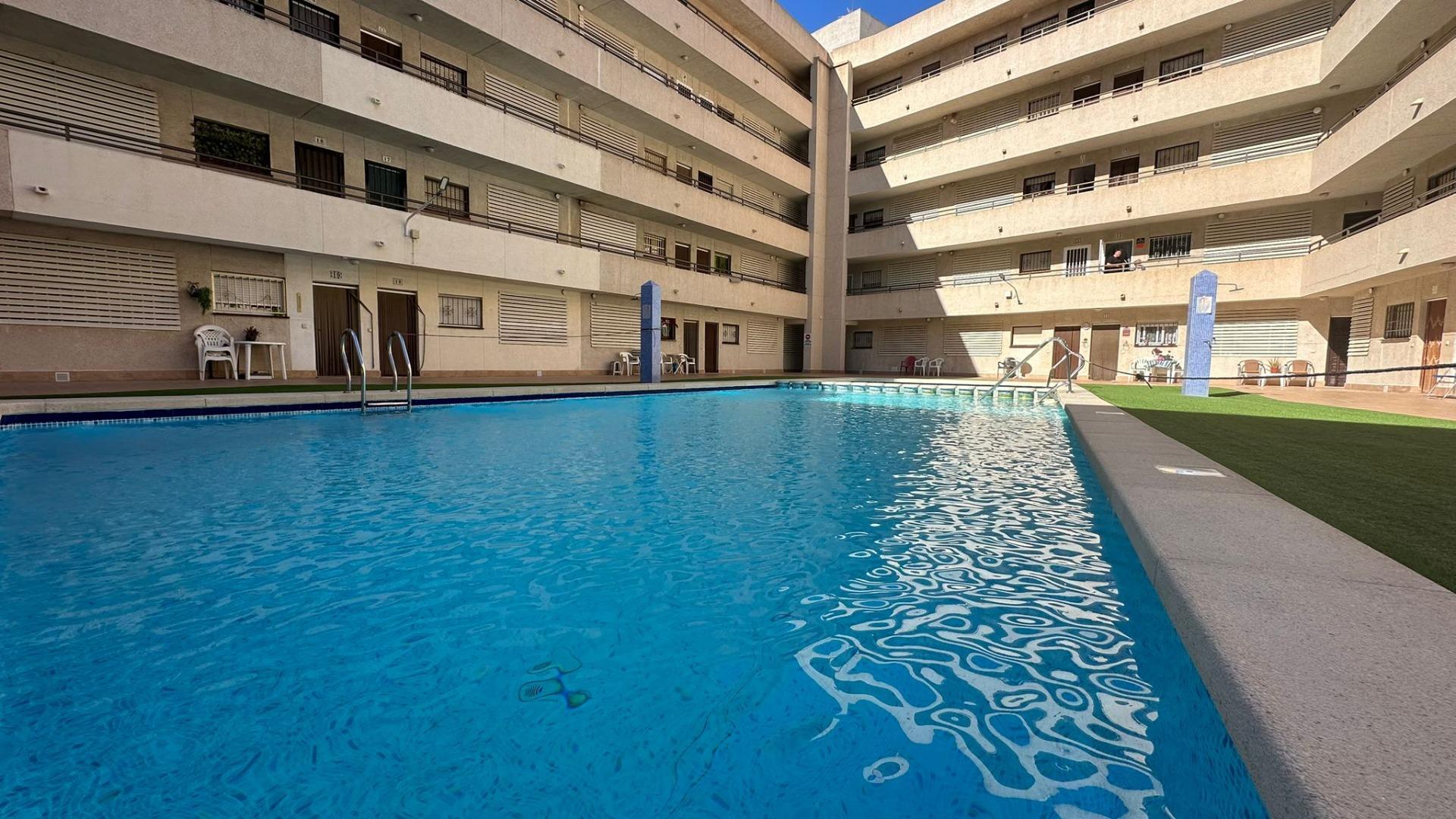 2 Bed, 1 Bath, ApartmentFor Sale, Torrevieja, Alicante