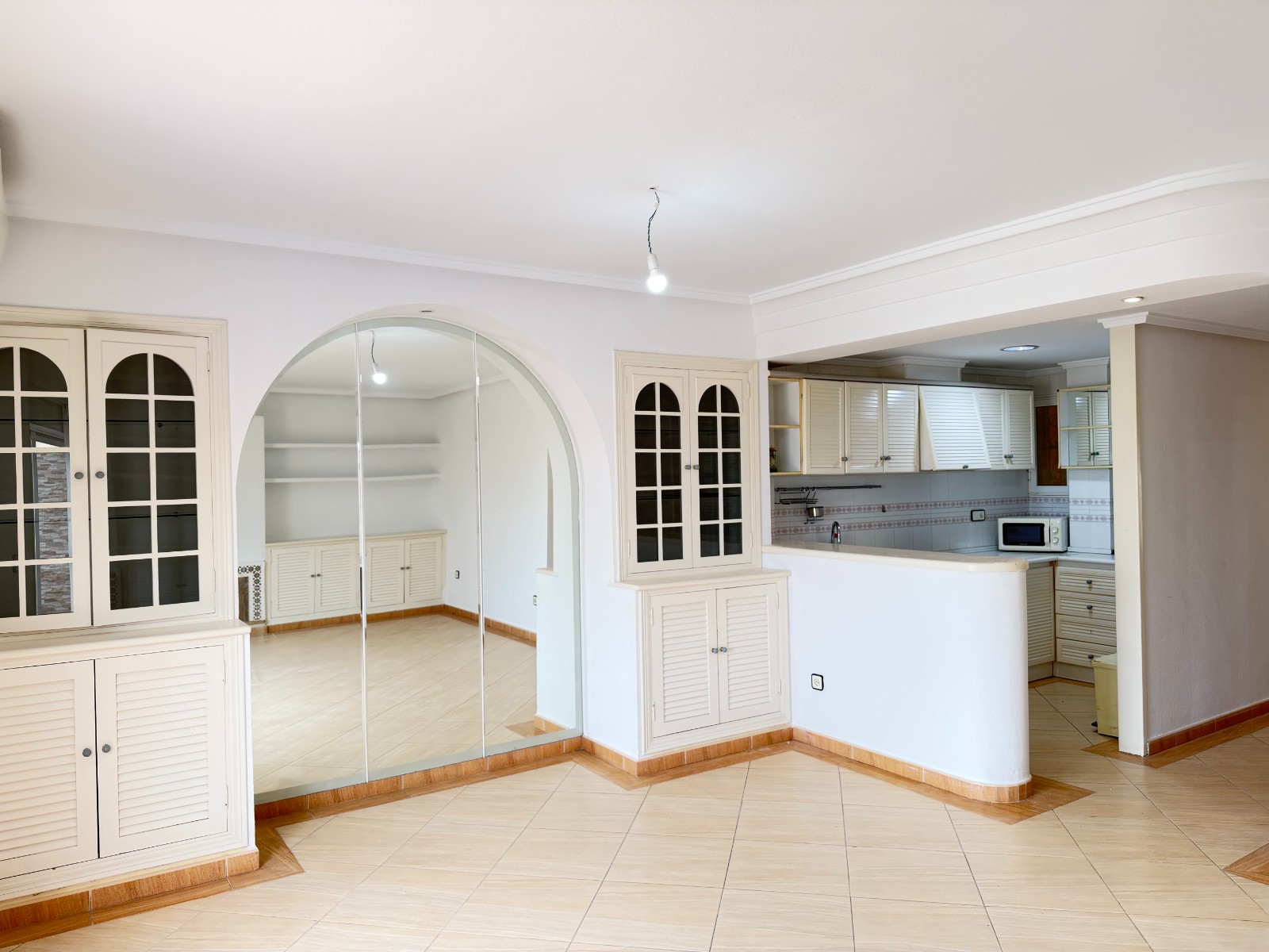 2 Bed, 1 Bath, ApartmentFor Sale, Torrevieja, Alicante