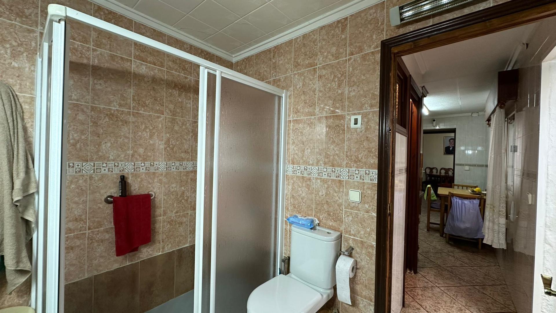 7 Bed, 1 Bath, ApartmentFor Sale, Torrevieja, Alicante