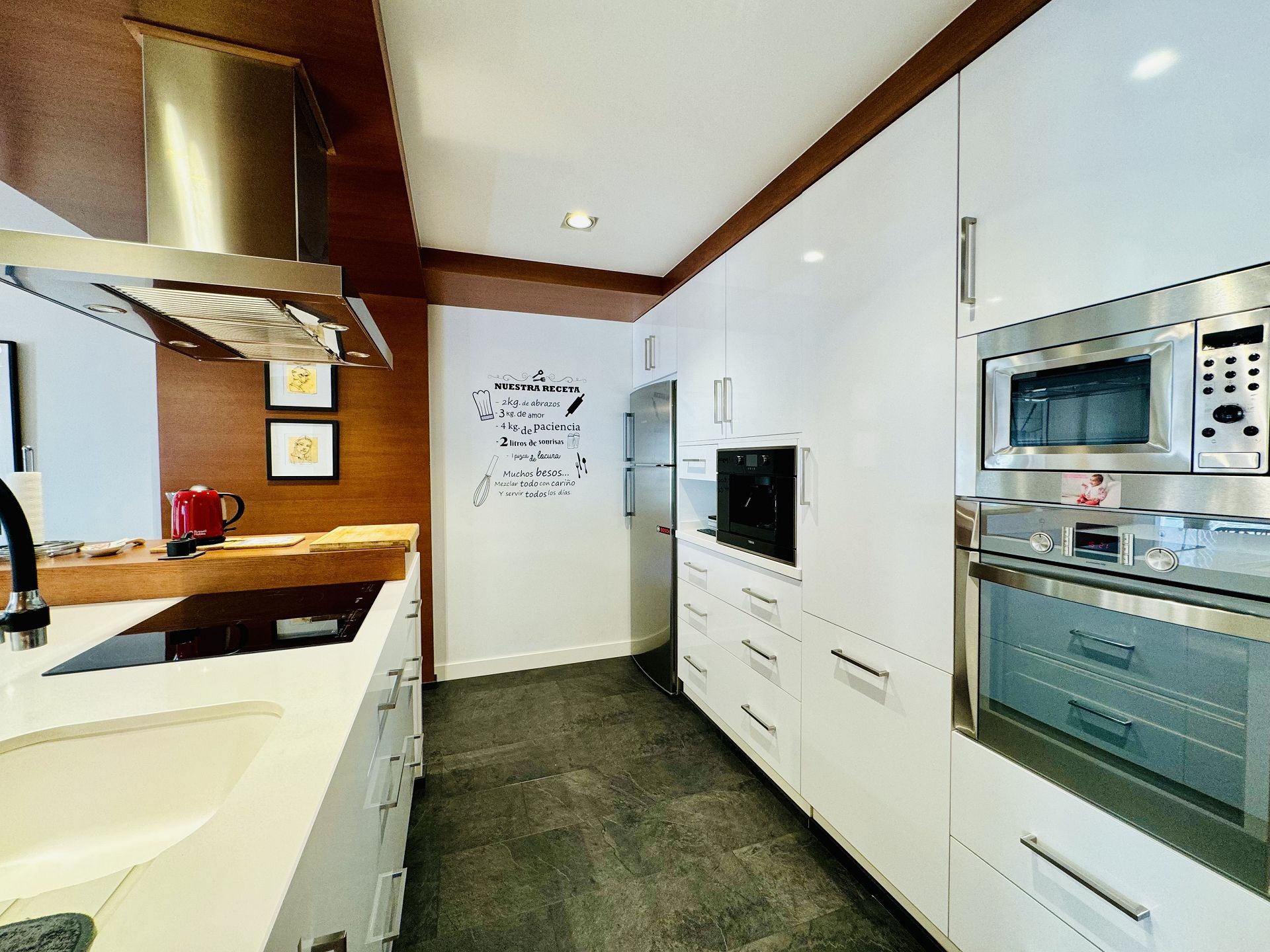 3 Bed, 2 Bath, ApartmentFor Sale, Torrevieja, Alicante