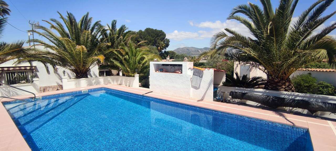 4 Bed, 3 Bath, HouseFor Sale, Sax, Alicante