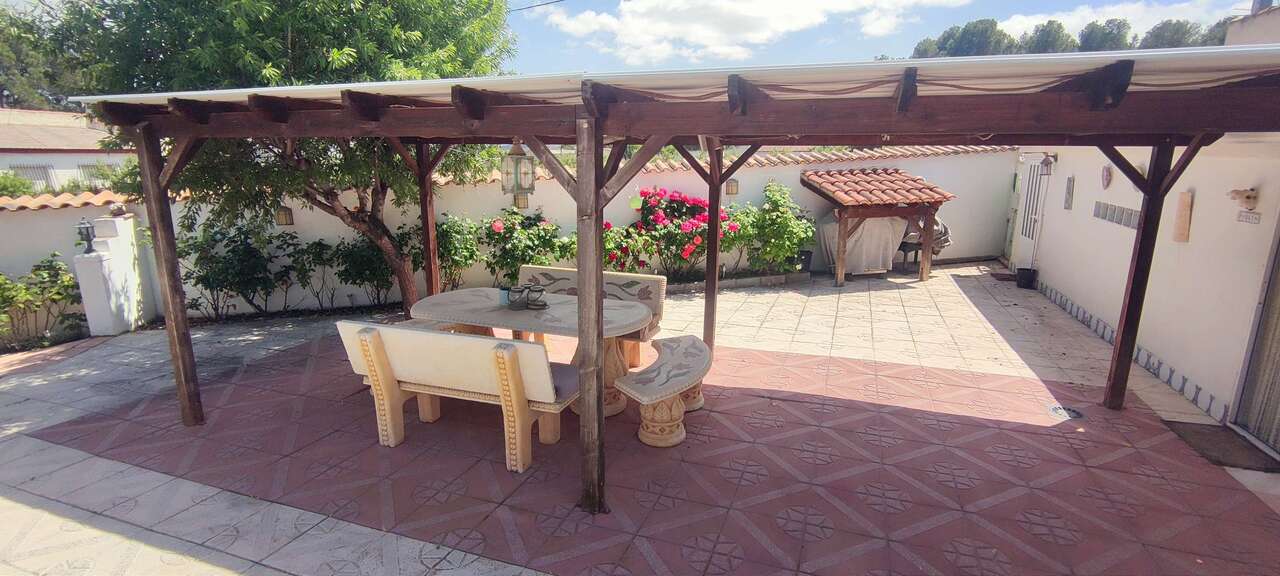 4 Bed, 3 Bath, HouseFor Sale, Sax, Alicante