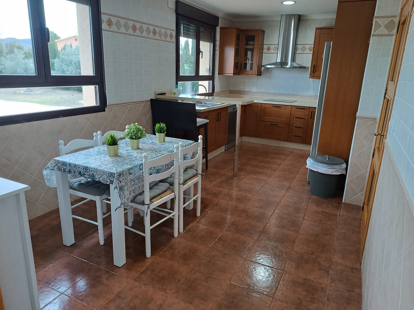 5 Bed, 2 Bath, HouseFor Sale, Yecla, Murcia