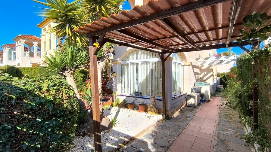 3 Bed, 2 Bath, HouseFor Sale, Algorfa, Alicante