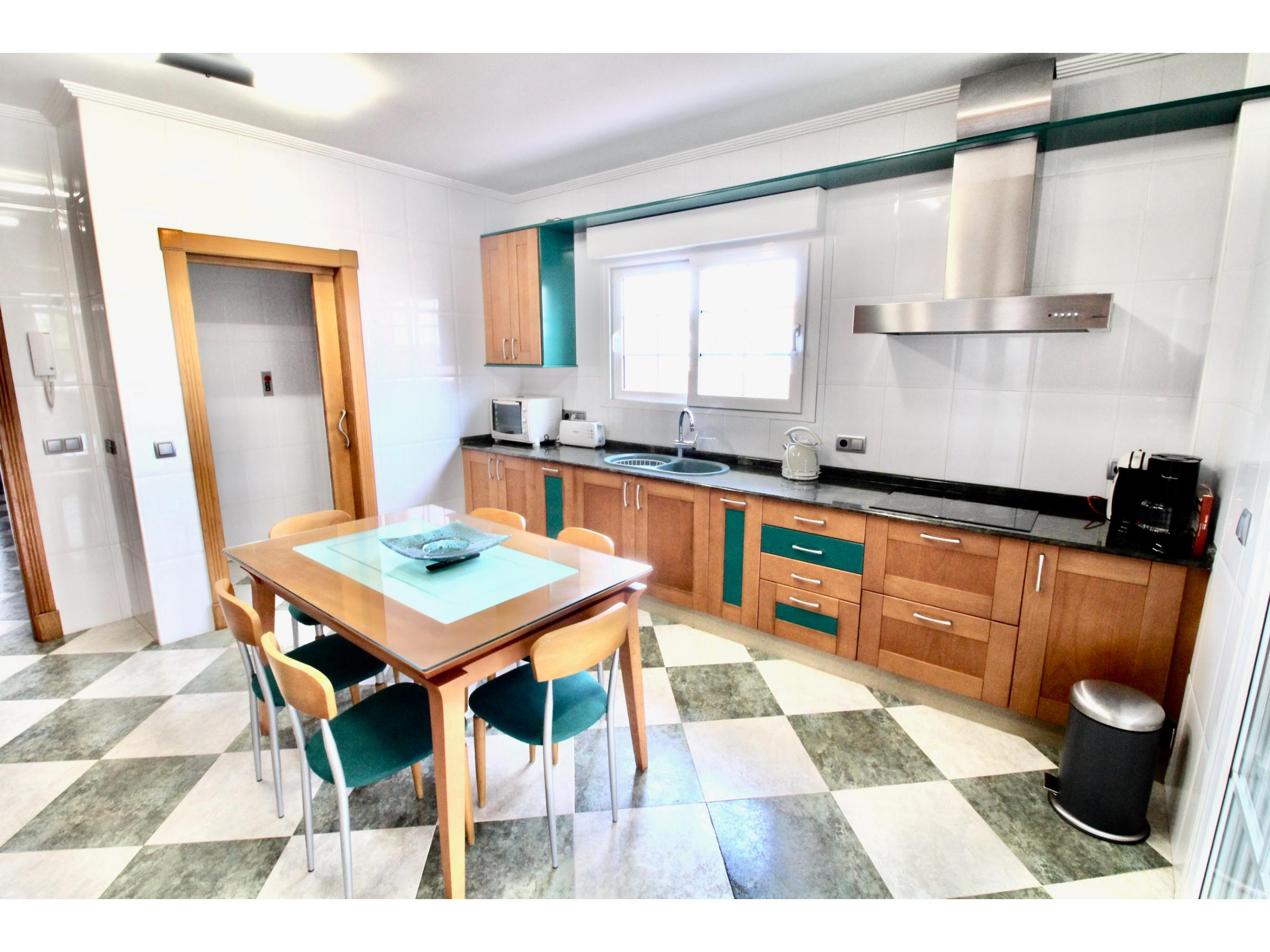 4 Bed, 3 Bath, HouseFor Sale, Playa Honda, Murcia