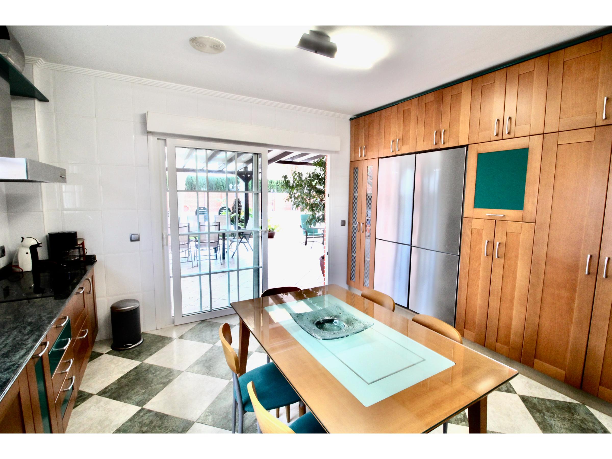 4 Bed, 3 Bath, HouseFor Sale, Playa Honda, Murcia