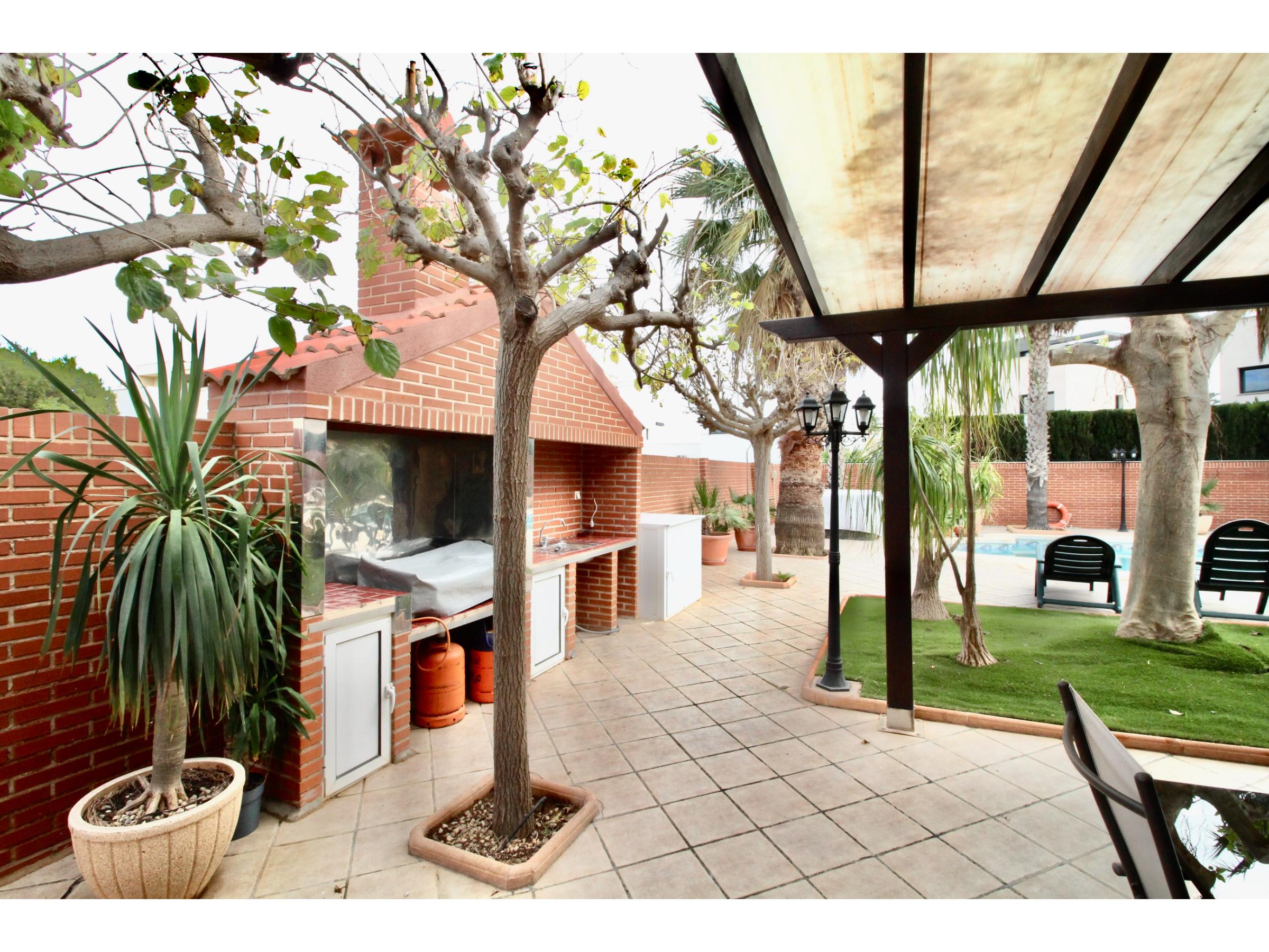 4 Bed, 3 Bath, HouseFor Sale, Playa Honda, Murcia