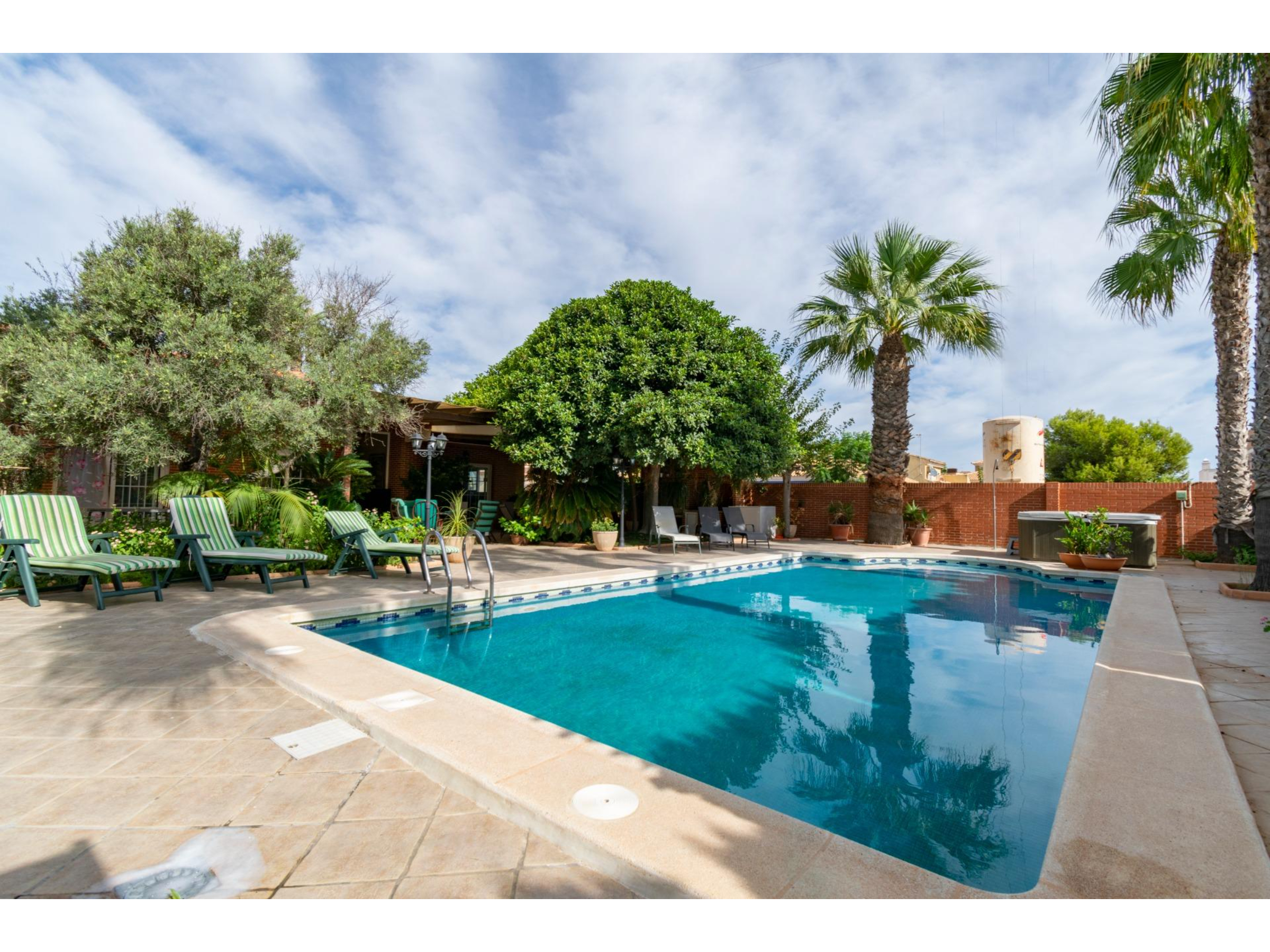 4 Bed, 3 Bath, HouseFor Sale, Playa Honda, Murcia