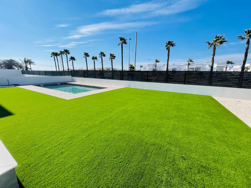 5 Bed, 4 Bath, HouseFor Sale, Torrevieja, Alicante