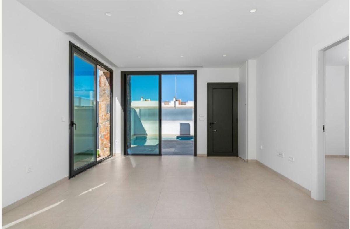 Pilar De La Horadada, Alicante, 3 Bedrooms Bedrooms, ,2 BathroomsBathrooms,For Sale,421455