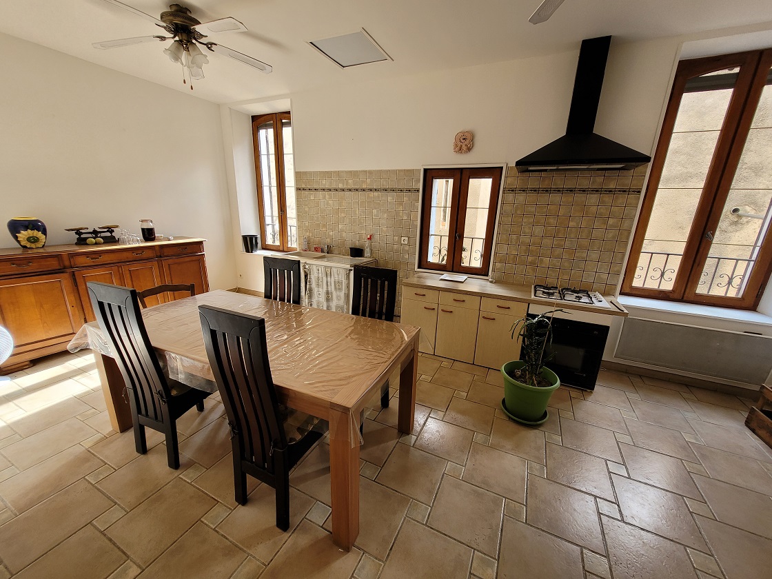 3 Bed, 1 Bath, HouseFor Sale, Pezenas, Herault, Languedoc-Roussillon, 34120