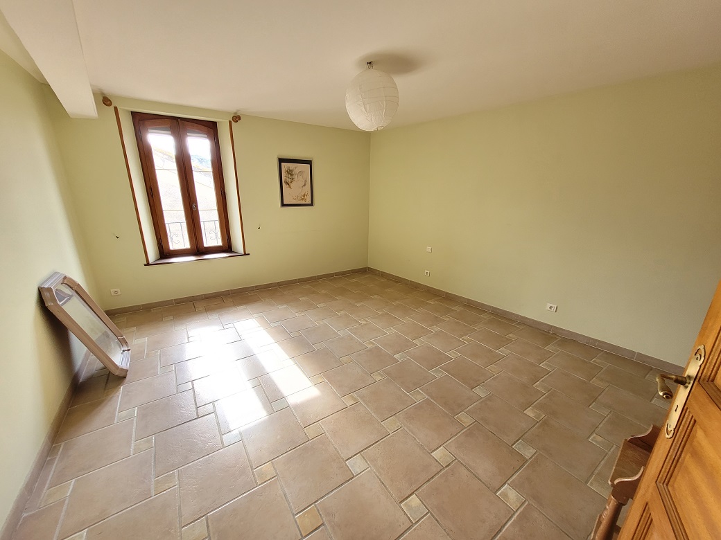 3 Bed, 1 Bath, HouseFor Sale, Pezenas, Herault, Languedoc-Roussillon, 34120