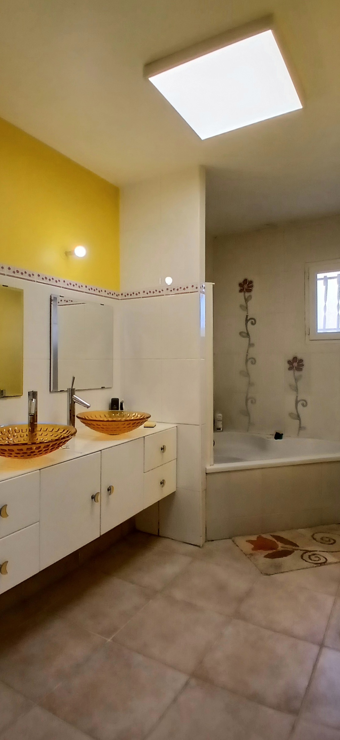 3 Bed, 1 Bath, HouseFor Sale, Puimisson, Herault, Languedoc-Roussillon, 34480