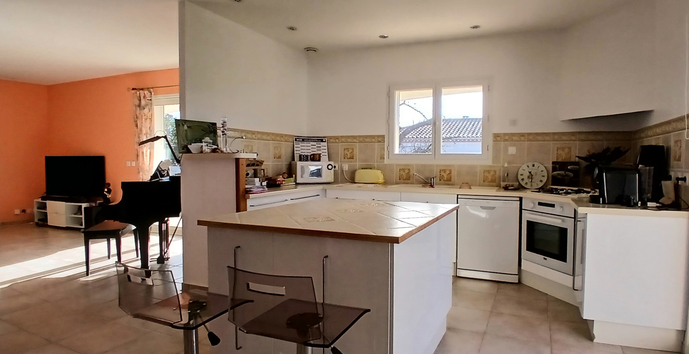 3 Bed, 1 Bath, HouseFor Sale, Puimisson, Herault, Languedoc-Roussillon, 34480