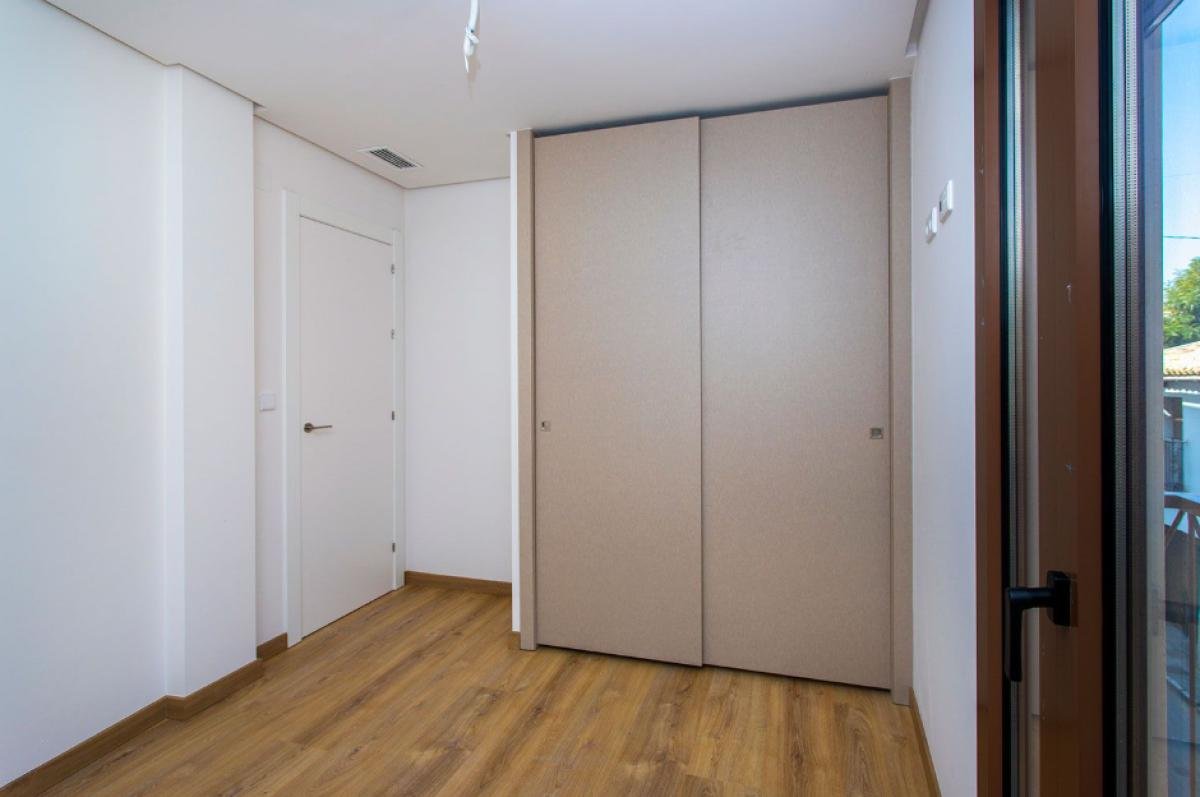 HondÃ³n de las Nieves, Alicante, 3 Bedrooms Bedrooms, ,2 BathroomsBathrooms,For Sale,184398