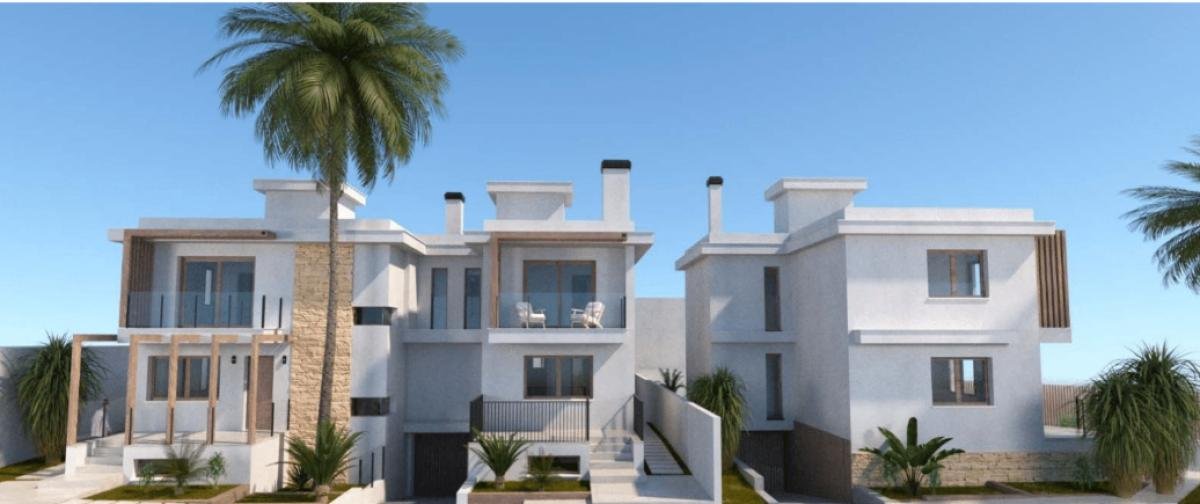 4 Bed, 3 Bath, HouseFor Sale, Los Alcazares, Murcia