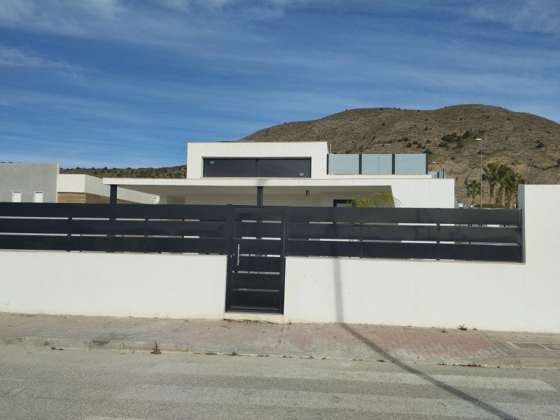 5 Bed, 3 Bath, HouseFor Sale, Fortuna, Murcia