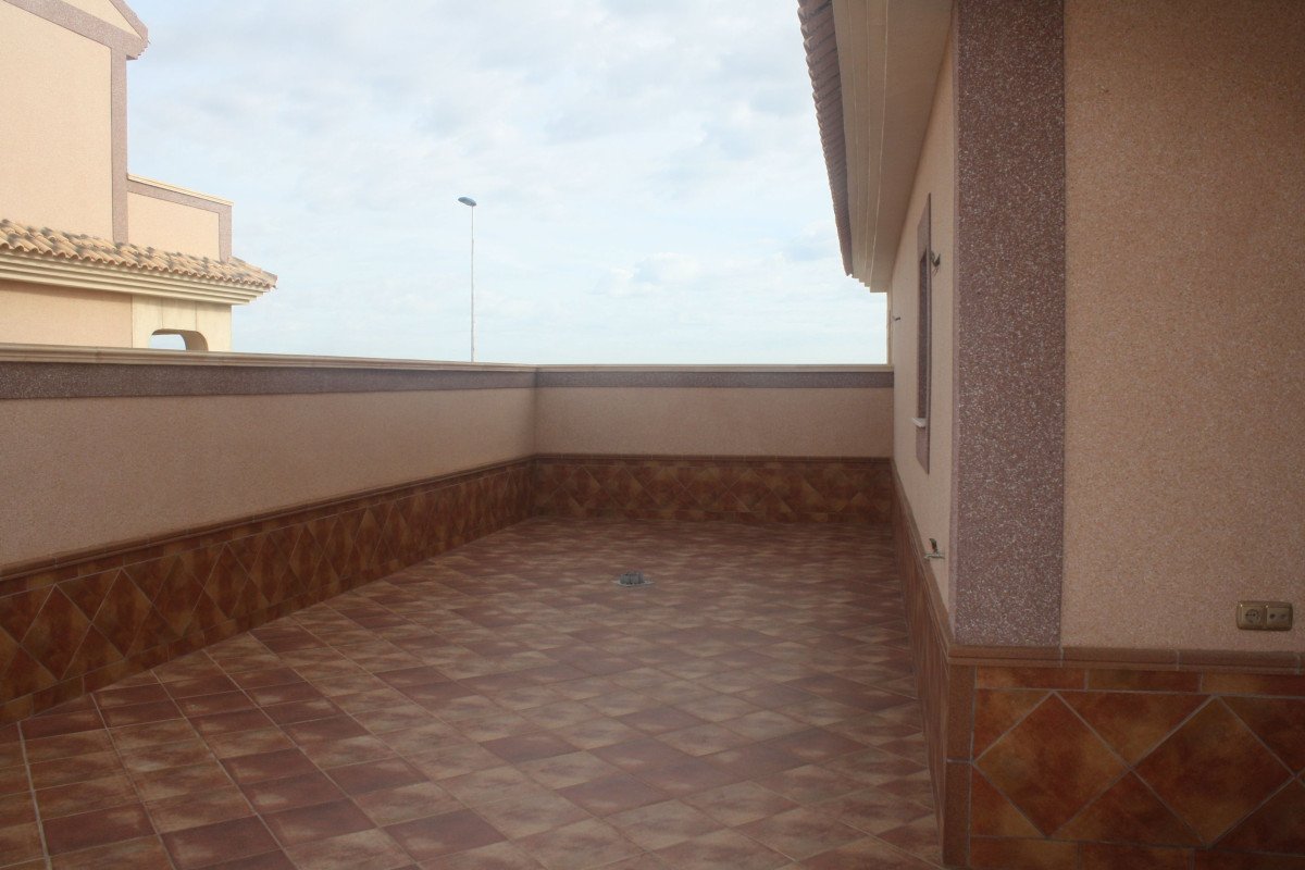 Torrevieja, Alicante, 2 Bedrooms Bedrooms, ,3 BathroomsBathrooms,For Sale,66803