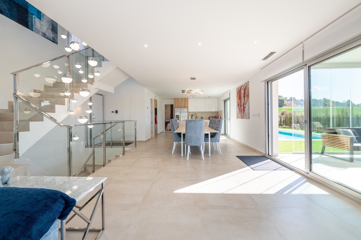 4 Bed, 3 Bath, HouseFor Sale, Algorfa, Alicante