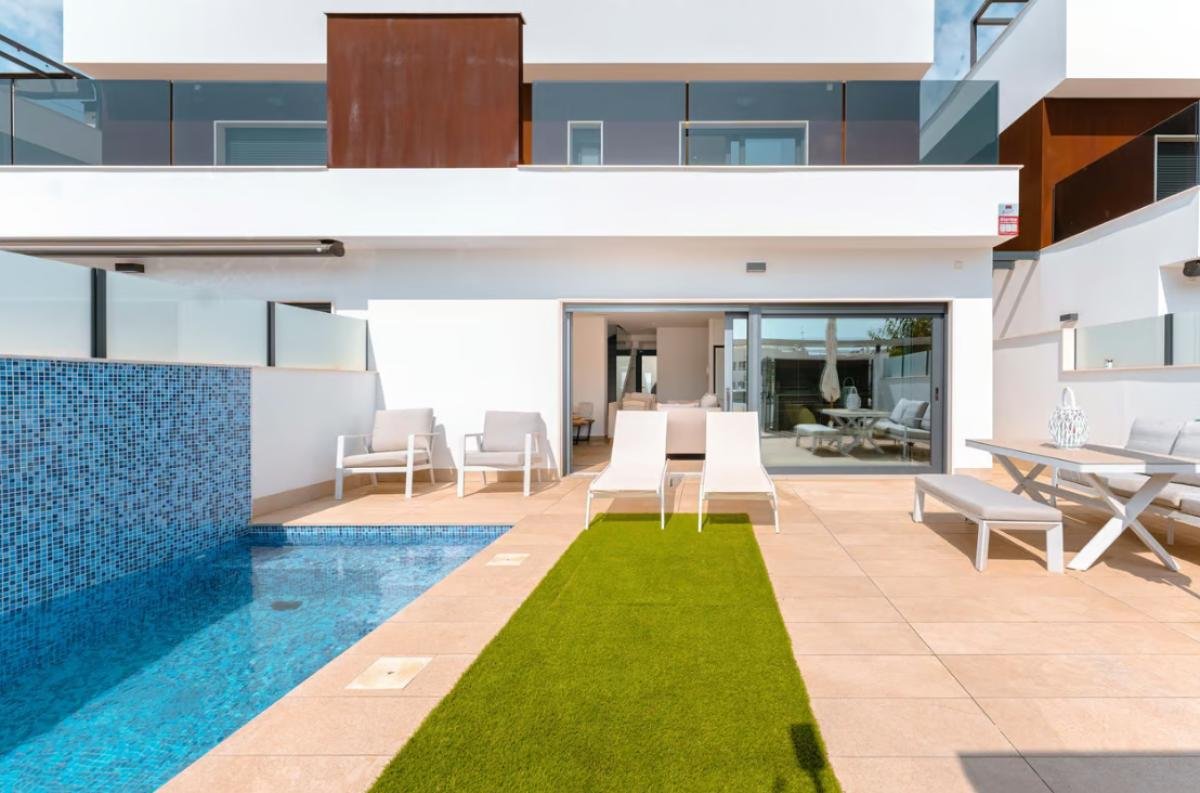 Pilar De La Horadada, Alicante, 3 Bedrooms Bedrooms, ,3 BathroomsBathrooms,For Sale,60361