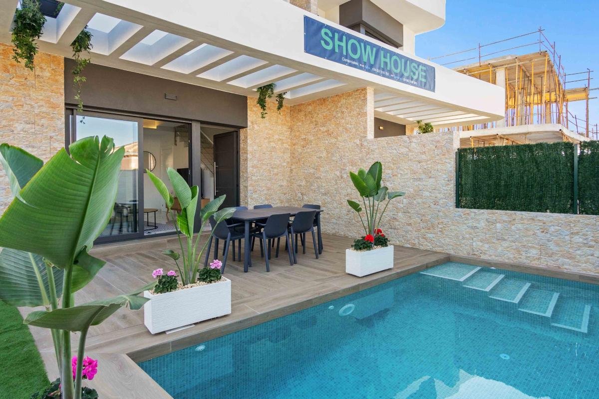 3 Bed, 2 Bath, HouseFor Sale, Los Montesinos, Alicante