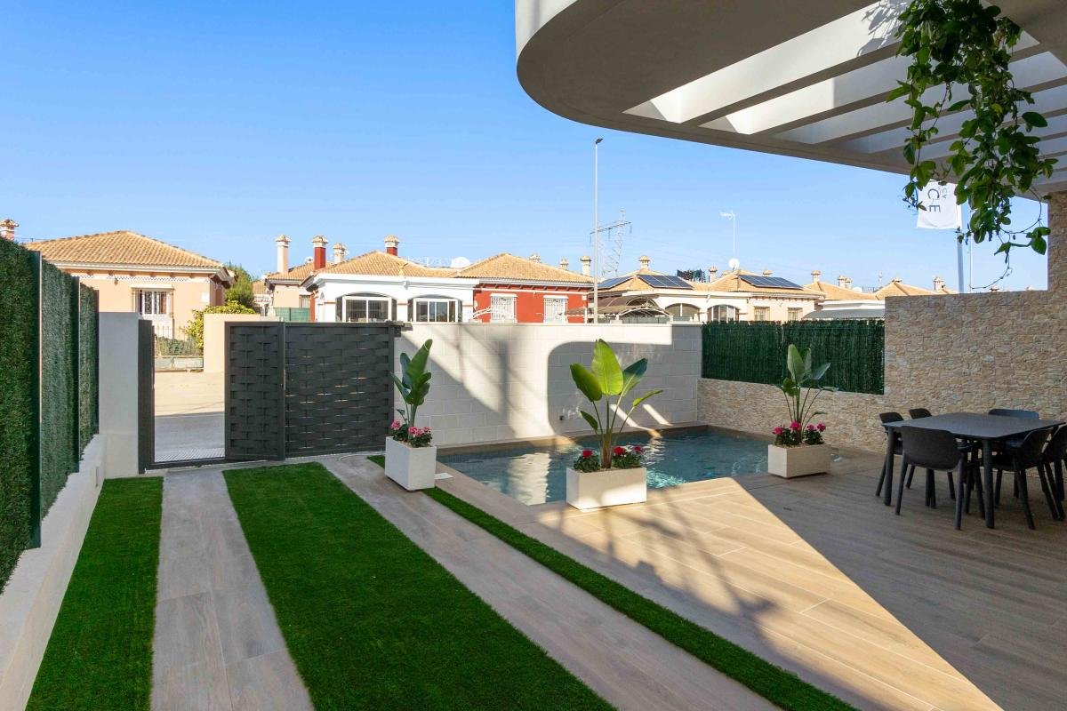 3 Bed, 2 Bath, HouseFor Sale, Los Montesinos, Alicante