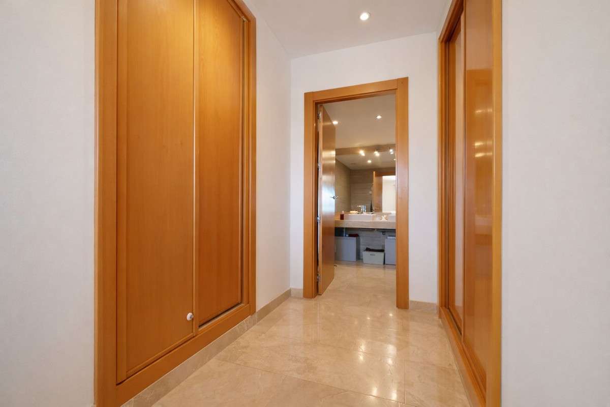 2 Bed, 2 Bath, ApartmentFor Sale, Benahavis, Malaga