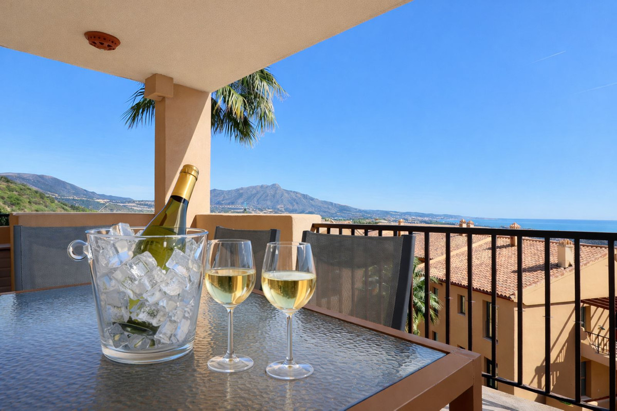 2 Bed, 2 Bath, ApartmentFor Sale, Benahavis, Malaga