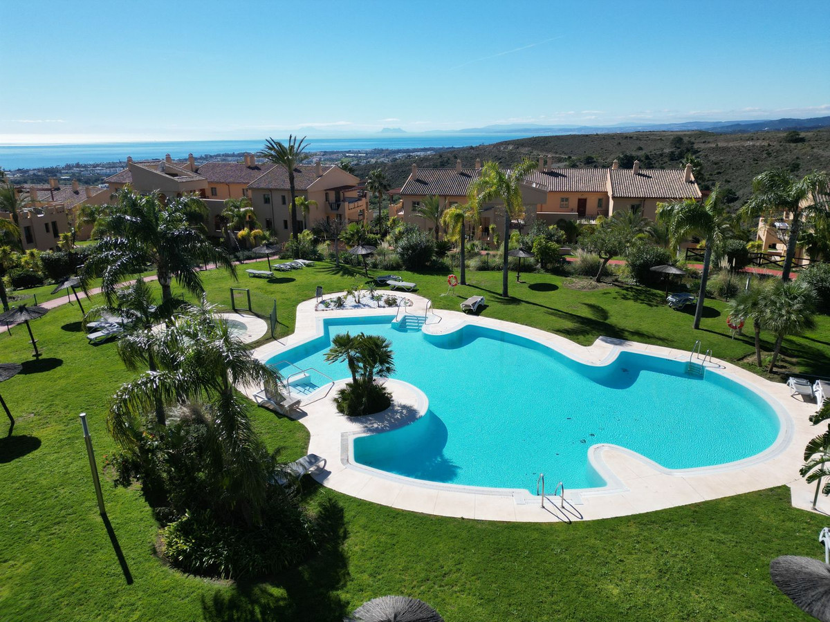 2 Bed, 2 Bath, ApartmentFor Sale, Benahavis, Malaga
