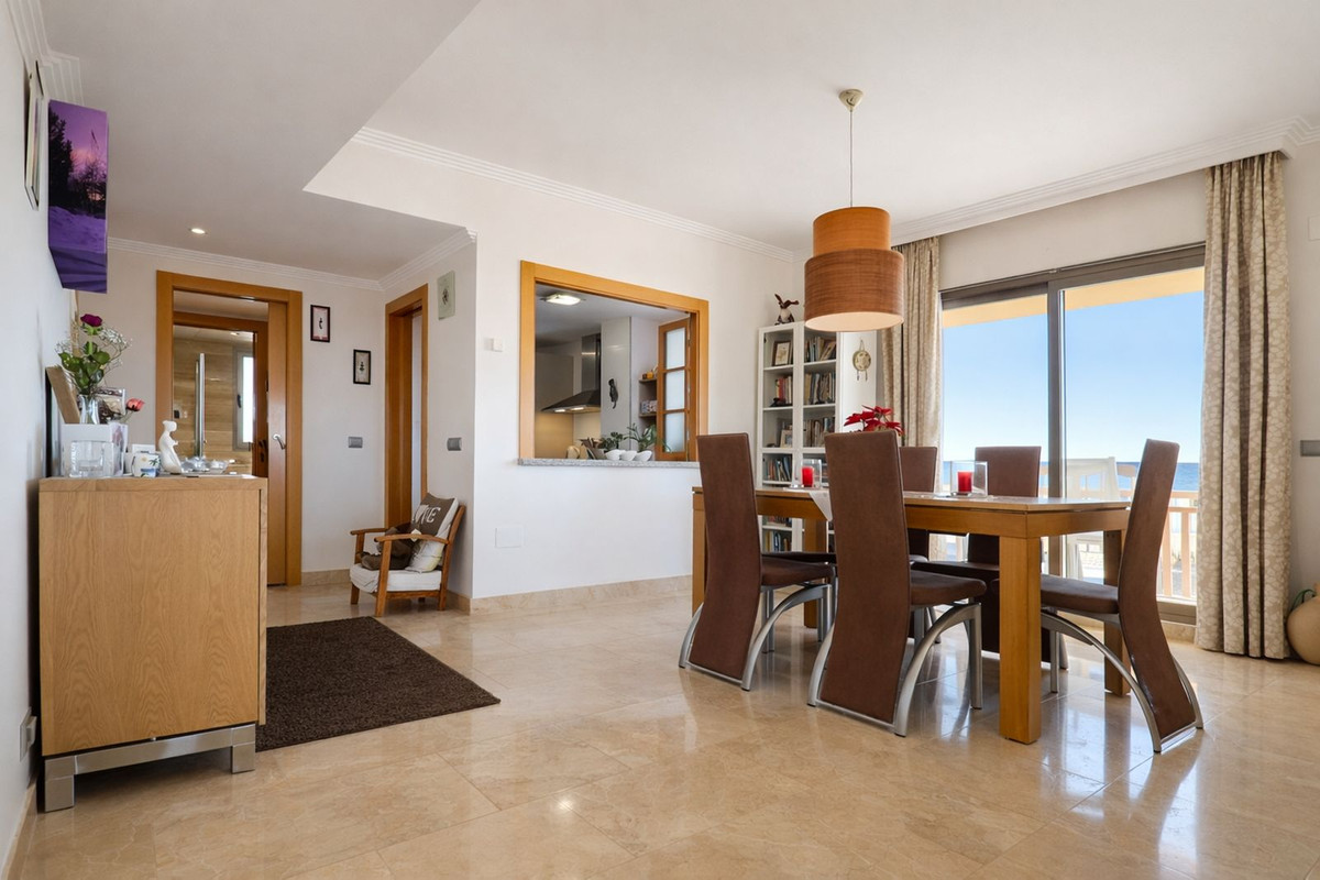 2 Bed, 2 Bath, ApartmentFor Sale, Benahavis, Malaga