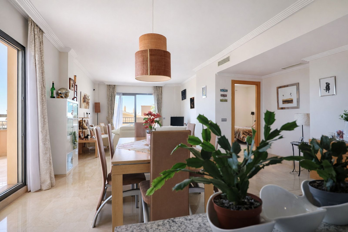 2 Bed, 2 Bath, ApartmentFor Sale, Benahavis, Malaga