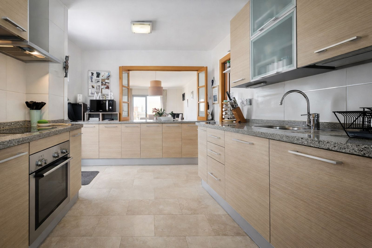 2 Bed, 2 Bath, ApartmentFor Sale, Benahavis, Malaga