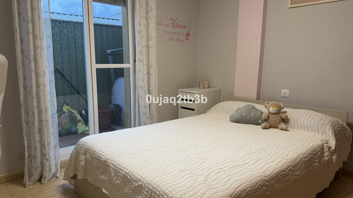 3 Bed, 2 Bath, ApartmentFor Sale, San Pedro de Alcantara, Malaga